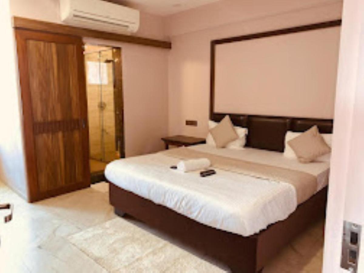 Hotel Radhe Anand Exterior photo